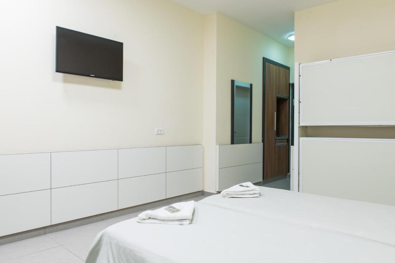 Hi - Tel Hai Hostel Кфар-Гилади Экстерьер фото